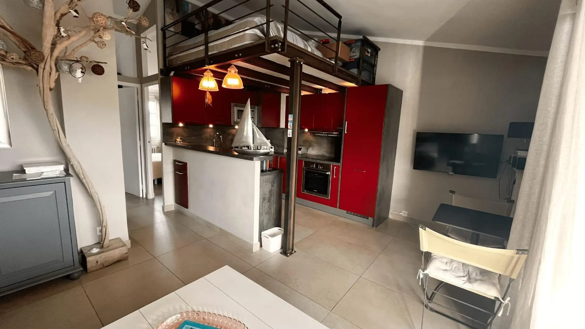 Renovated 3-Room Apartment With Wifi And A Large Balcony Grimaud