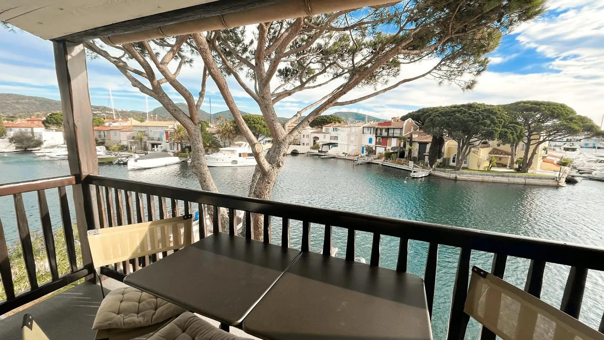 Renovated 3-Room Apartment With Wifi And A Large Balcony Grimaud