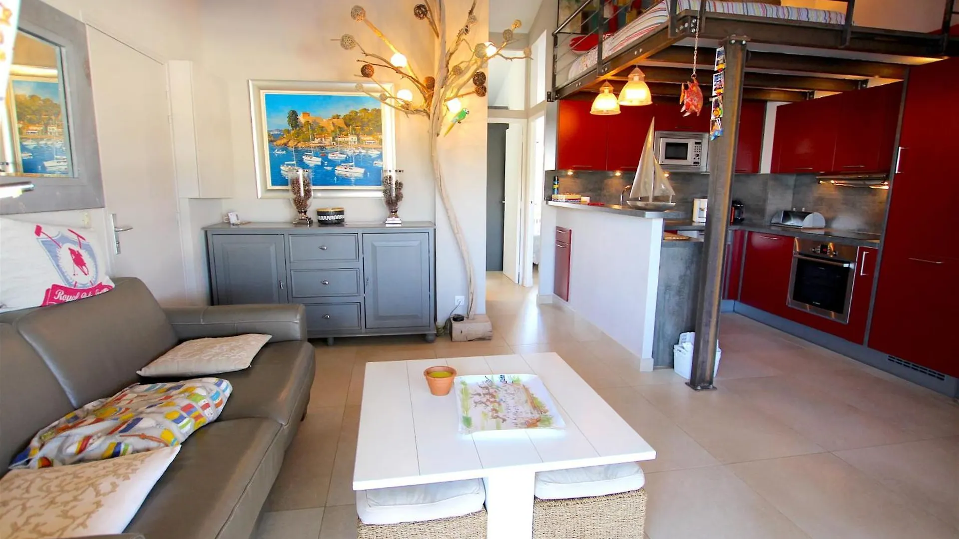 Renovated 3-Room Apartment With Wifi And A Large Balcony Grimaud